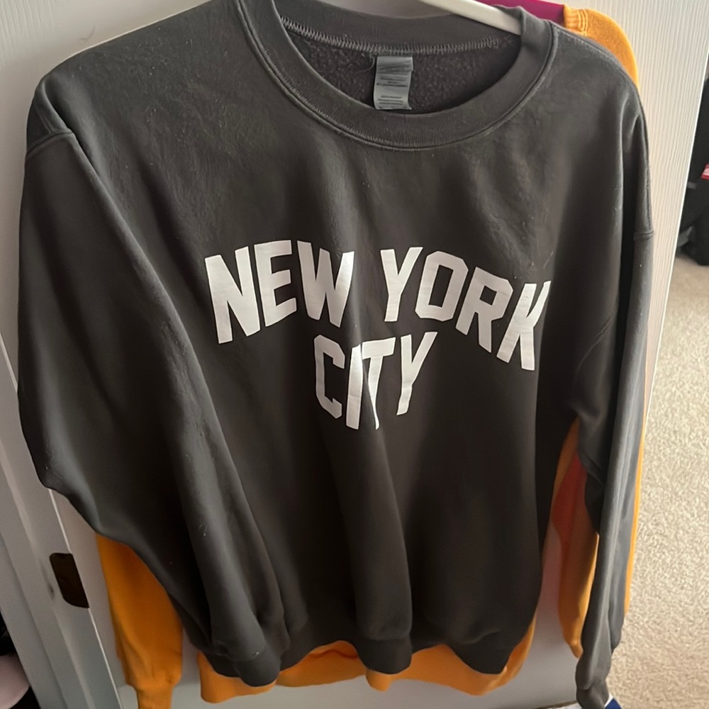New York City Sweatshirt Medium